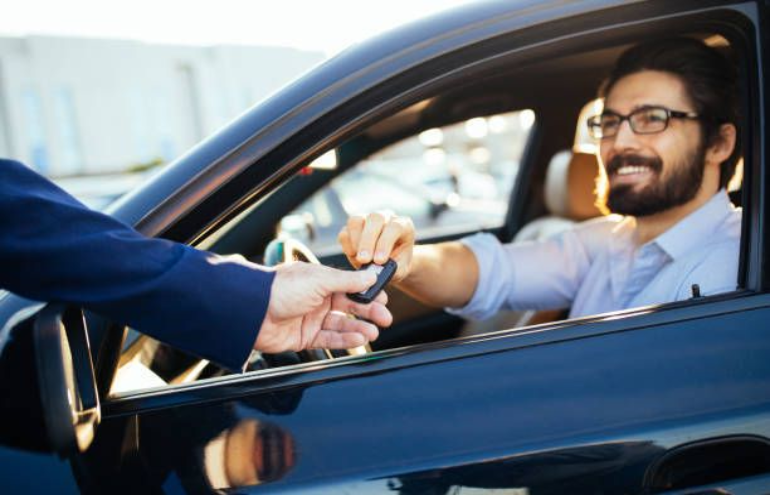 قیمت اجاره خودرو در دبی قیمت اجاره خودرو در دبی
